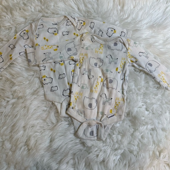 Gerber Baby Boy 0-3 month onesies lot - Picture 2 of 5